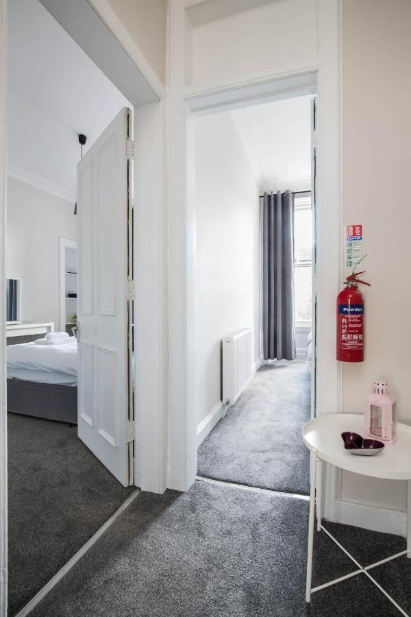 Panmure Place Georgian Apartment เอดินบะระ ภายนอก รูปภาพ